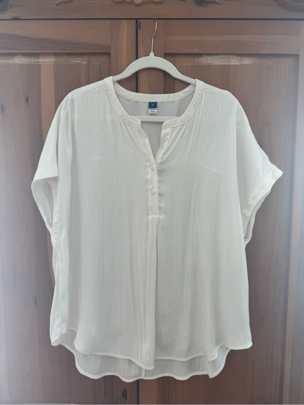 Old Navy Light Cream Button-Front Short Sleeve Blouse